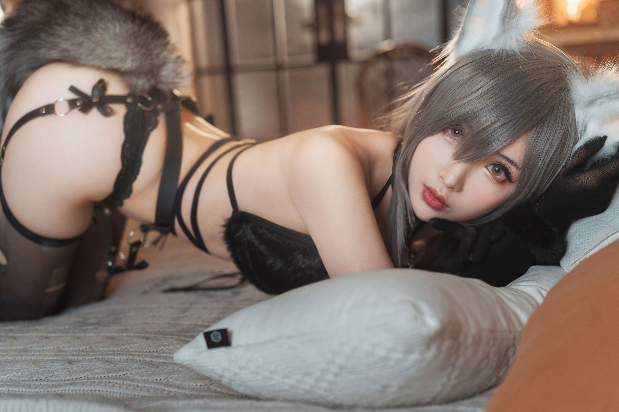 [网红COSER]COS福利rioko凉凉子受伤的灰狼姐姐插图9